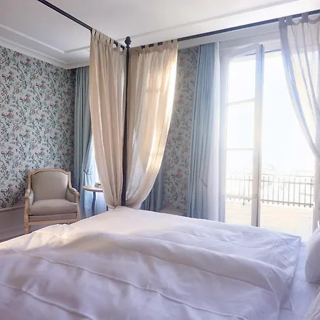 Hotel Chateau Guetsch Lucerne