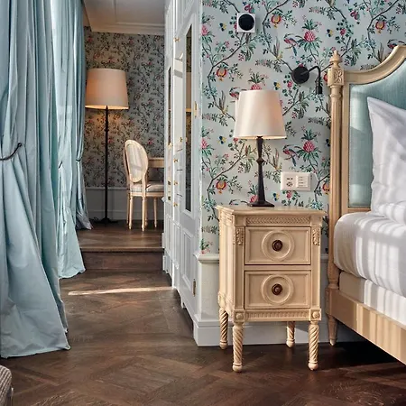 Chateau Guetsch Hotel 4*