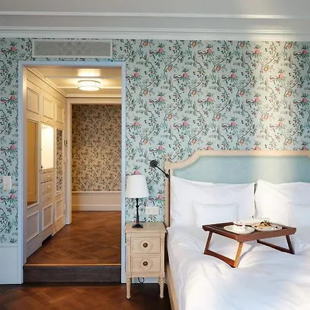 Hotel Chateau Guetsch Lucerne